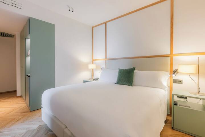 Room 21 of 88