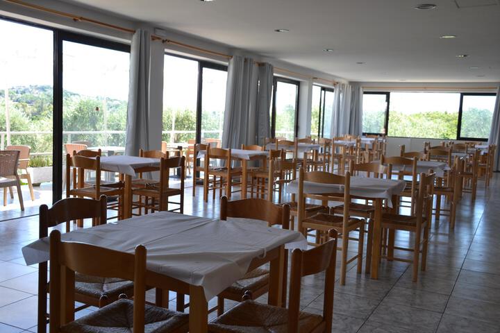 Dining 20 of 41