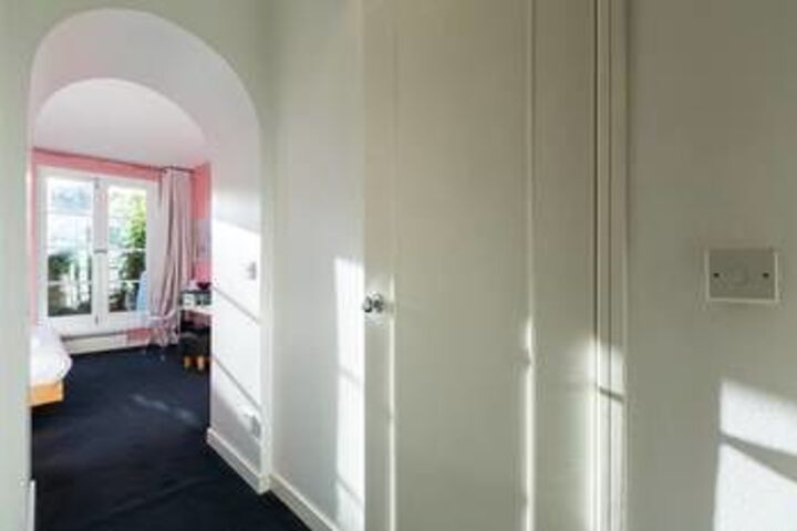 Room 7 of 23