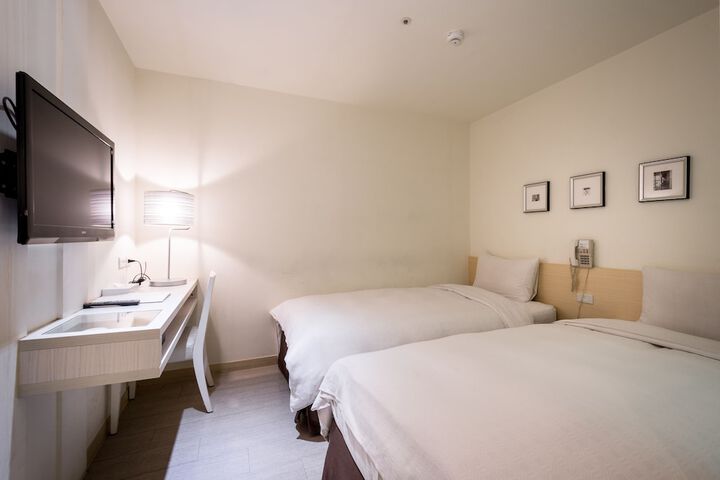 Room 20 of 123
