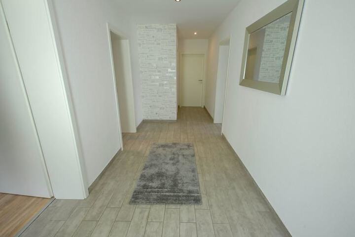 Room 12 of 24