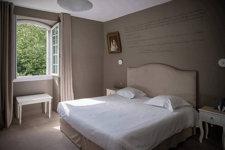 Room 19 of 75