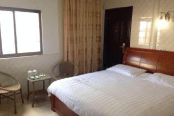 Room 13 of 15