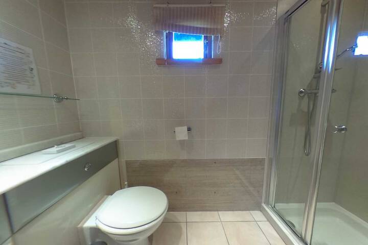 Room 135 of 150