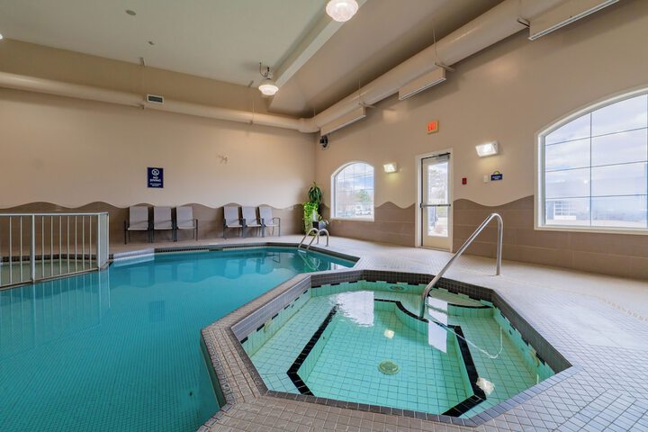 Pool Hotel