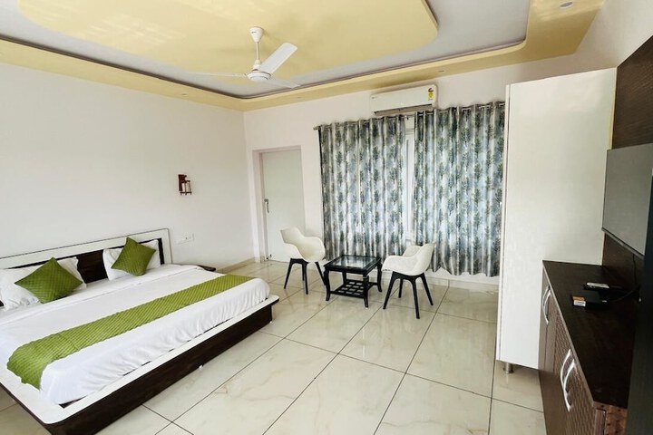 Room 18 of 113
