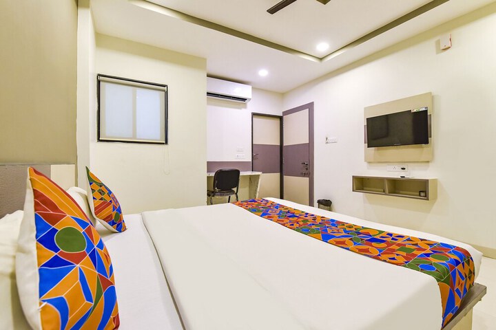 Room 14 of 35