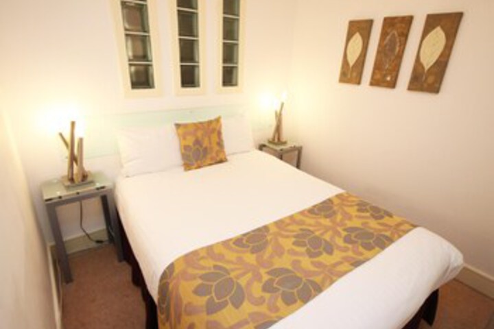 Room 104 of 141