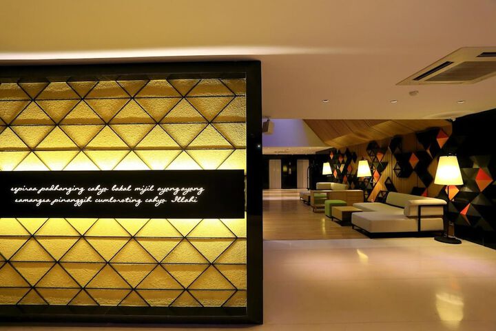 Hotel Interior 4 of 63