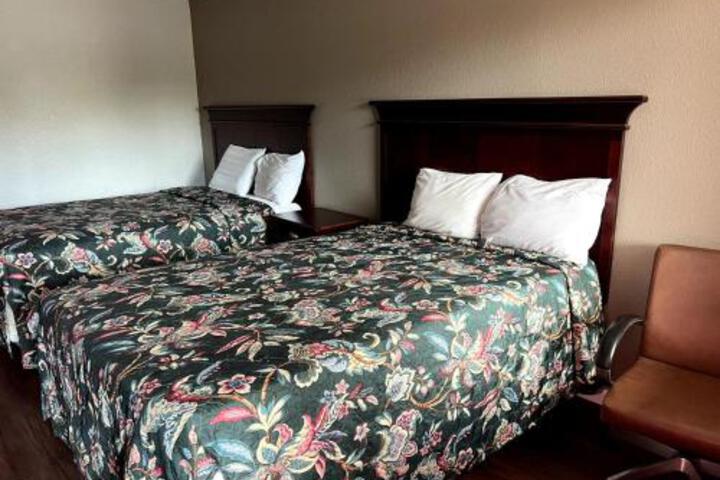 Standard Double Room (3 of 6)