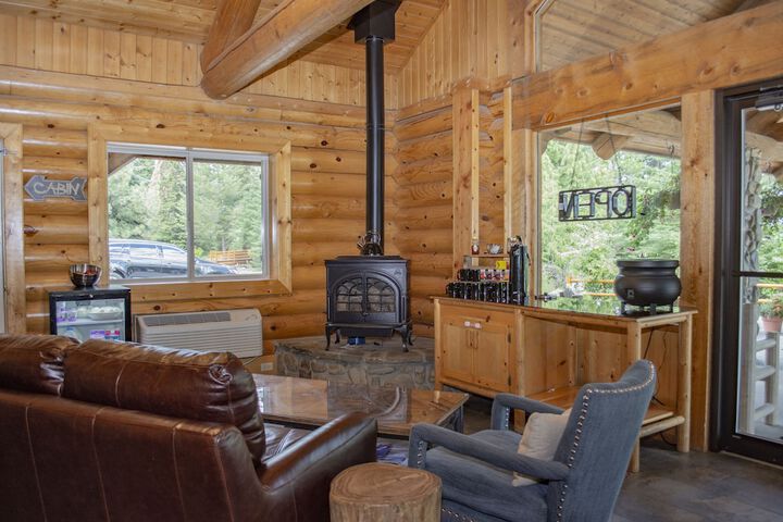 Hotel Interior 4 of 25