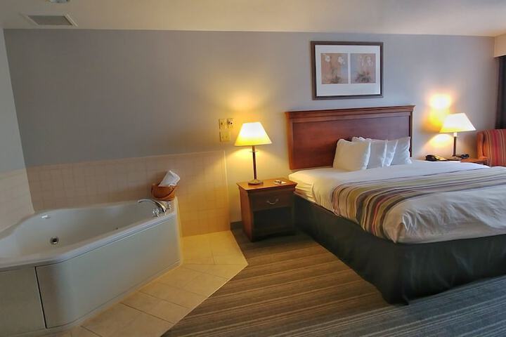 Studio Suite King Bed (4 of 11)