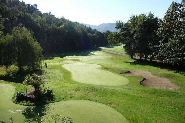 Golf 18 of 34