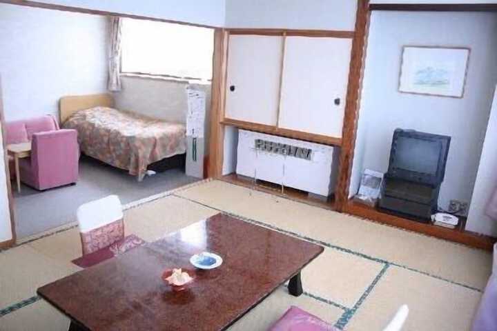 Room 7 of 23