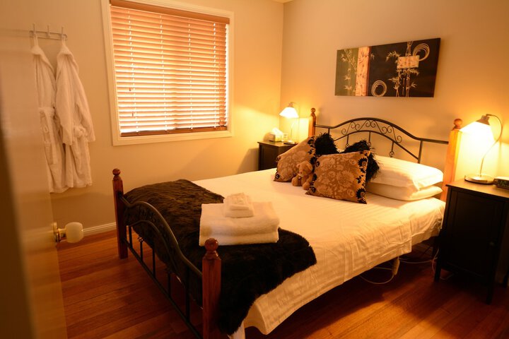 Room 10 of 36