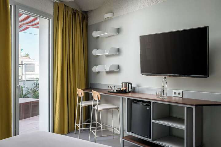 Room 34 of 67