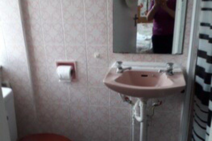 Room 5 of 20