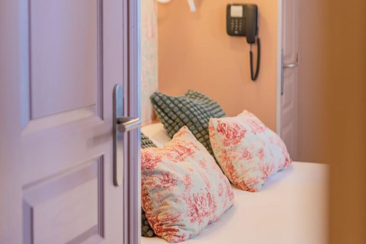 Room 133 of 209