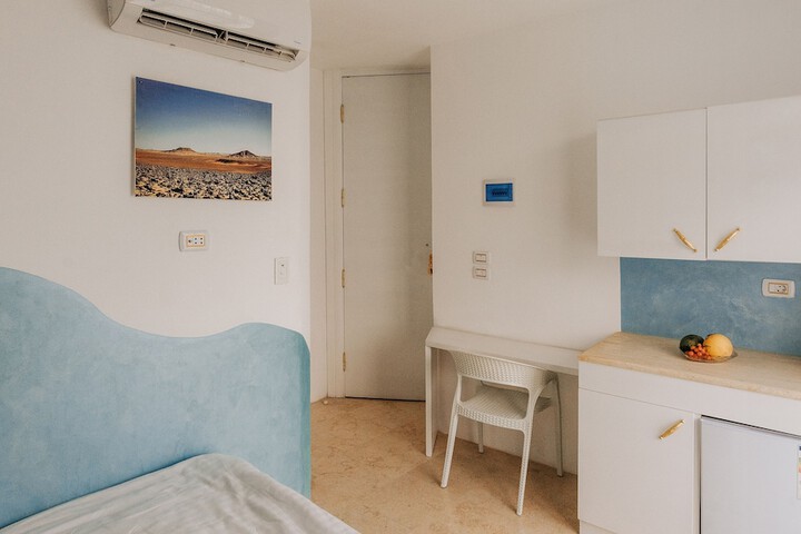 Room 50 of 98