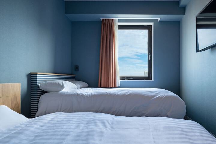 Room 20 of 58