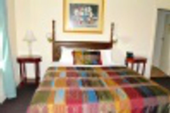 Room 700 of 768