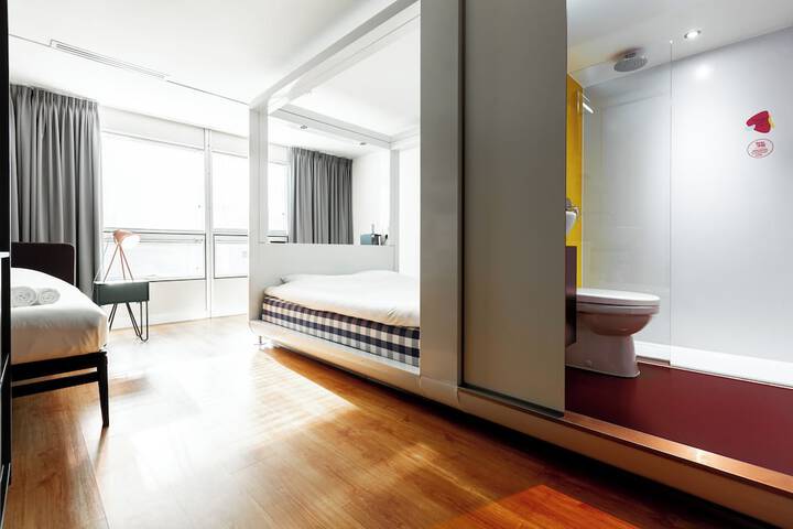 Room 19 of 54