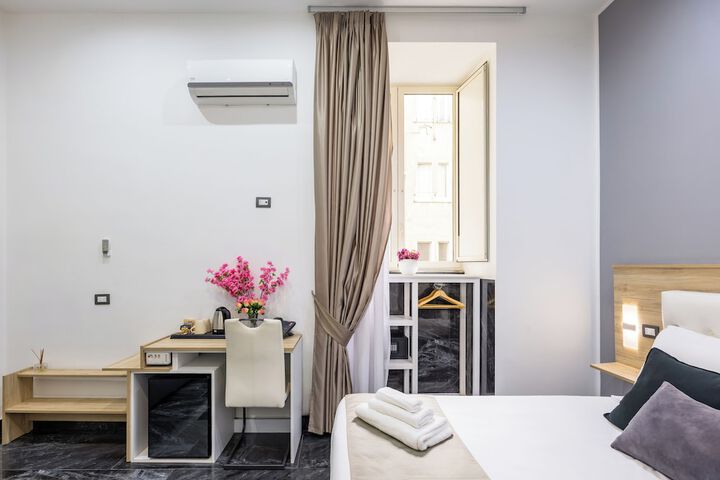Room 5 of 78
