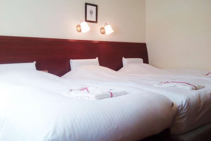 Room 11 of 65