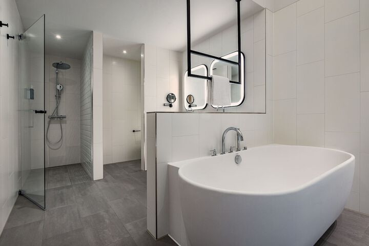 Bath Interior