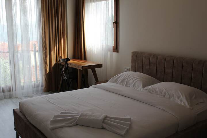 Room 3 of 45