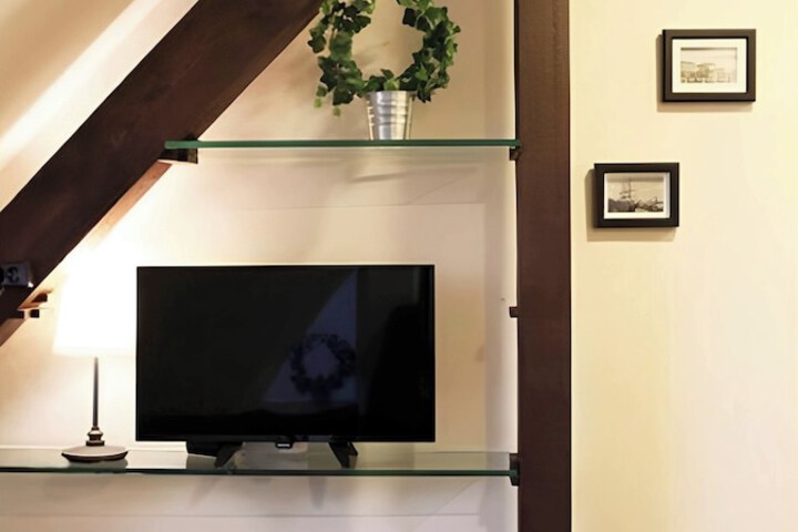 Room 7 of 40