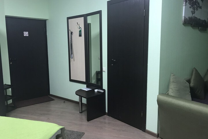 Room 7 of 127