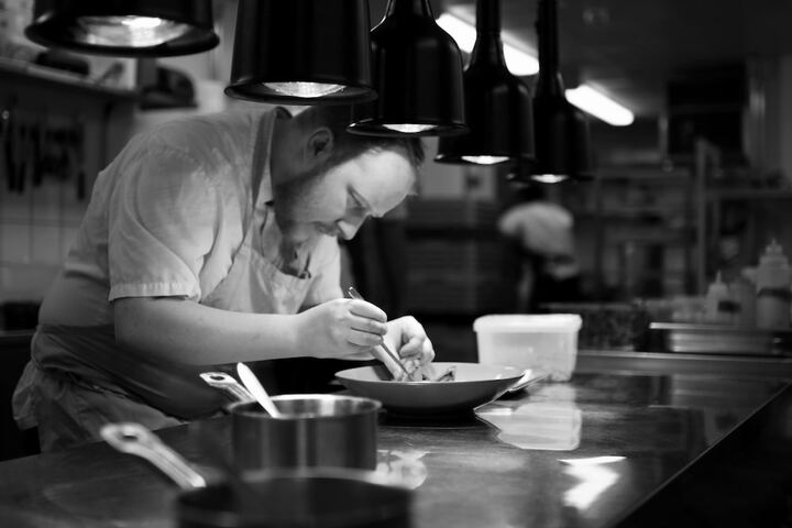 Dining 42 of 50