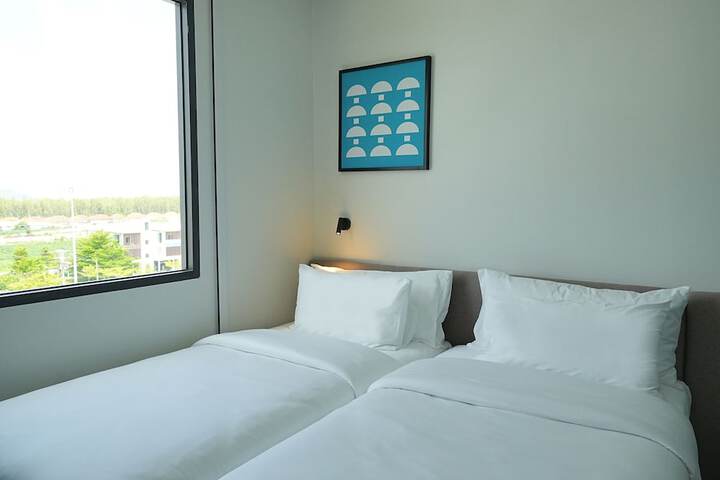 Room 17 of 75