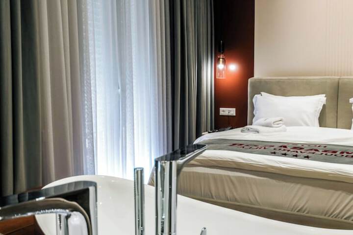 Room 40 of 120