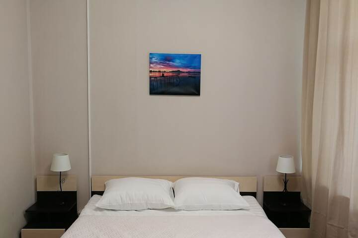 Room 30 of 94