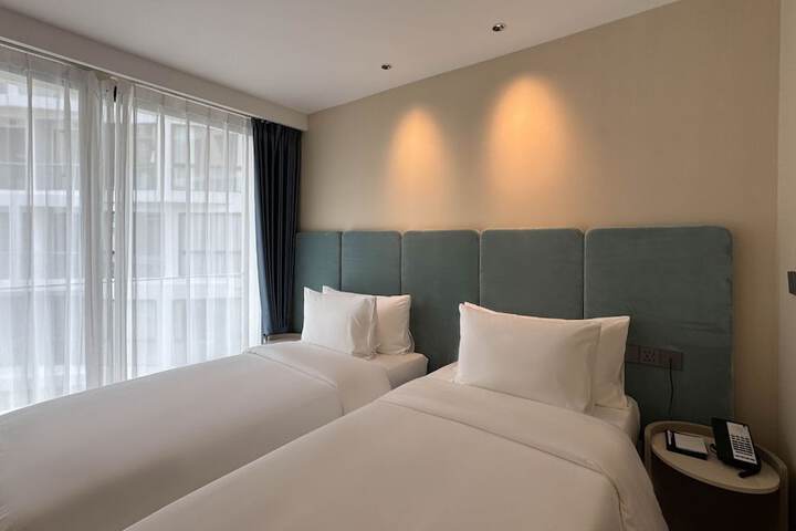 Room 34 of 78