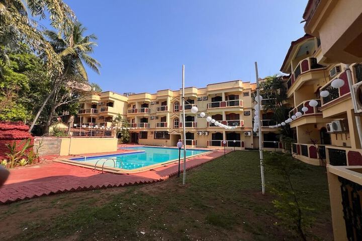 Pool 8 of 15