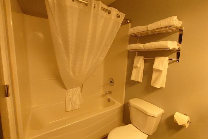 Travelers Inn in Kenora, ON