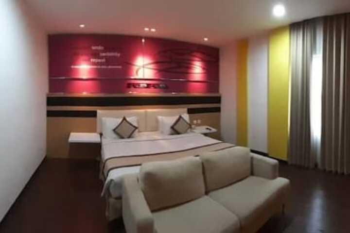 Room 7 of 41