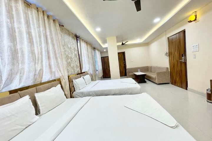 Room 14 of 42