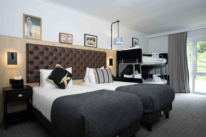 Room 3 of 71