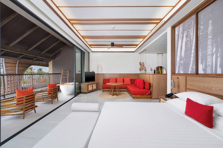 Room 42 of 245