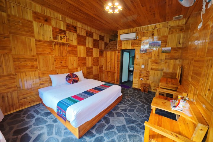 Room 18 of 141