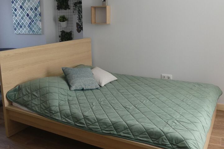 Room 5 of 32