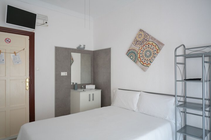Room 3 of 47