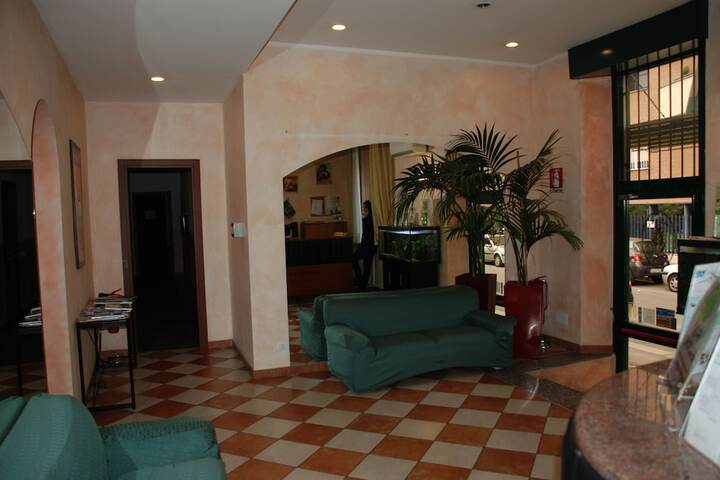 Guest Lobby