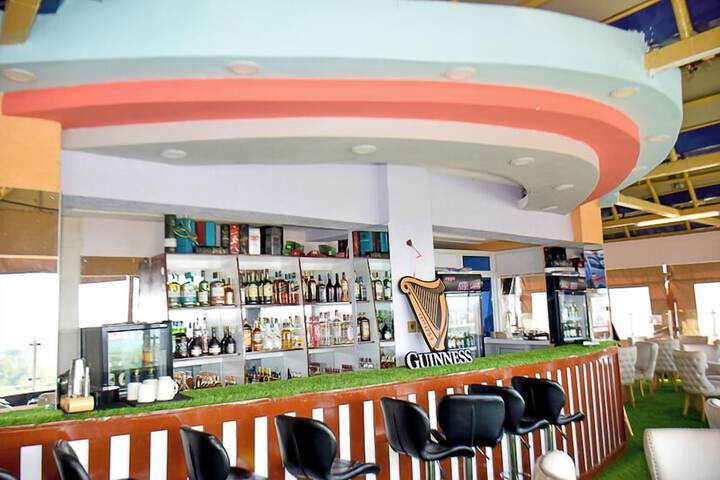 Lounge 95 of 108