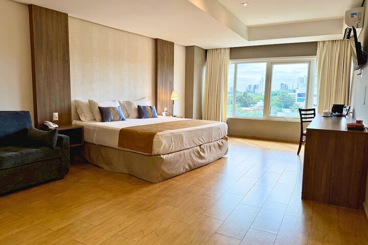Room 34 of 79