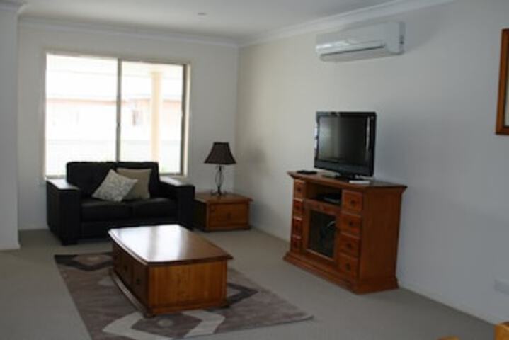 Room 4 of 30